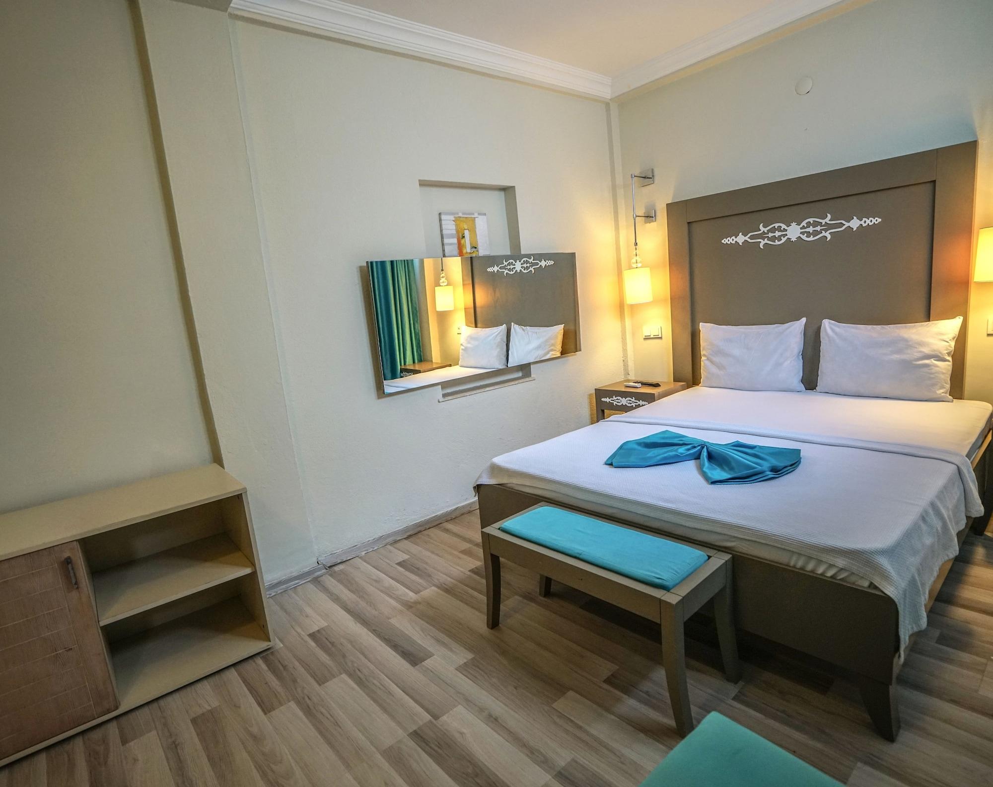 Sky Nova Hotel & Suites Bodrum Exterior photo